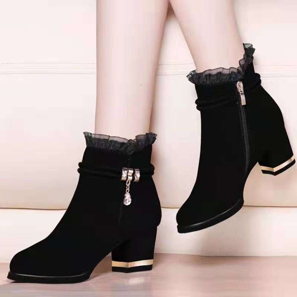 And Winter Autumn Oversized Women S Shoes Fashionable Velvet Lining With Diamond Lace Edge Thick Heel Versatile Boots Korean Version Fashion Ddmysatur