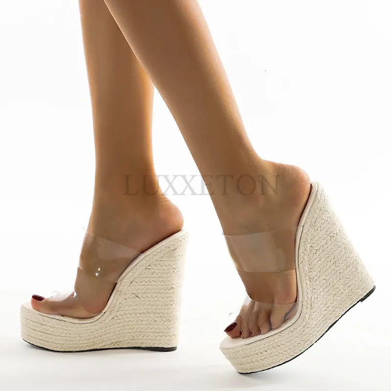 Summer PVC transparent diaper shoelace woven platform wedge slippers sandals womens fashionable high heels womens shoes 240531