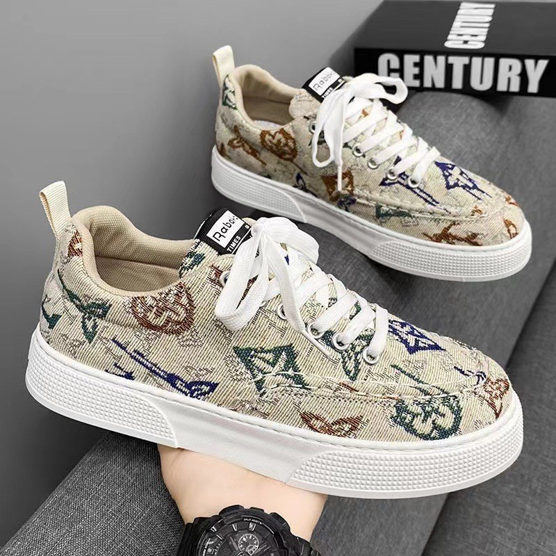 Fashion Men Shoes Low Top Soft Sole Board Shoes Lace-Up Breathable Shoes