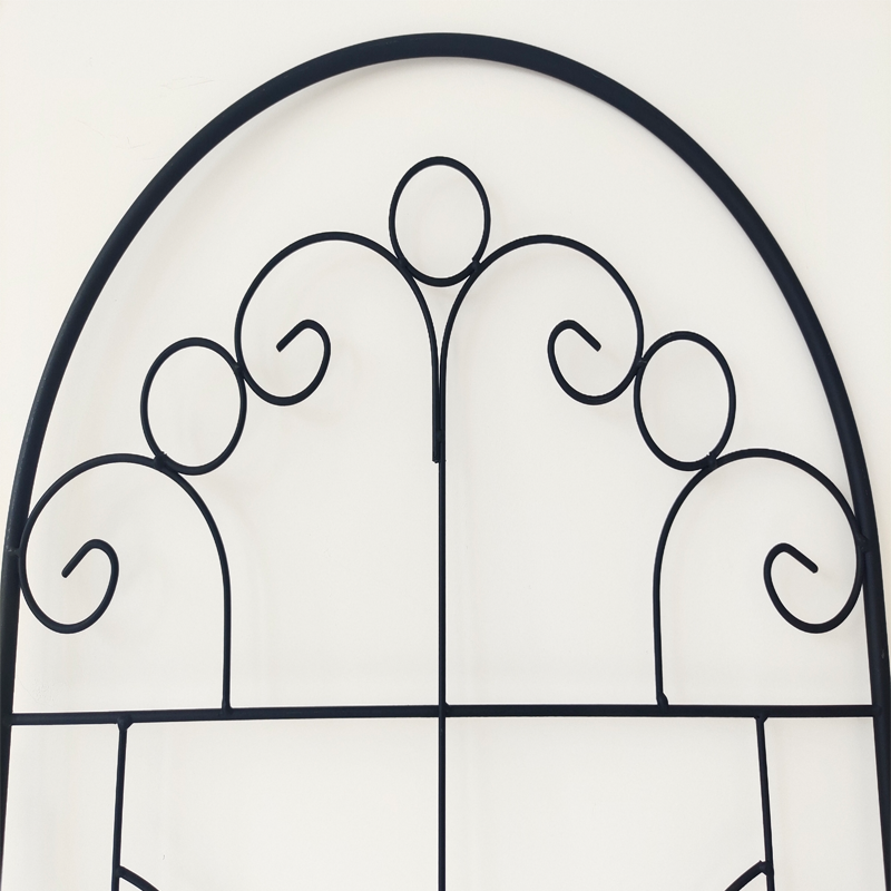 Garden decoration suitable for outdoor vegetable/tomato garden lattice racks on planting beds