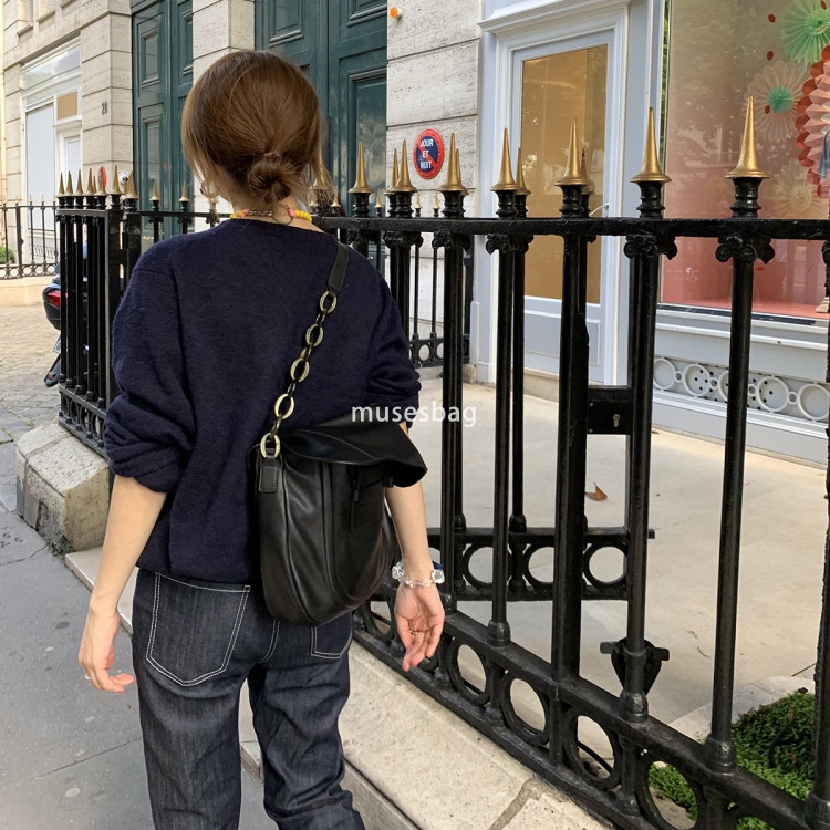 High end high-quality niche designer style personalized chain casual shoulder bag for women's new soft casual retro crossbody bag