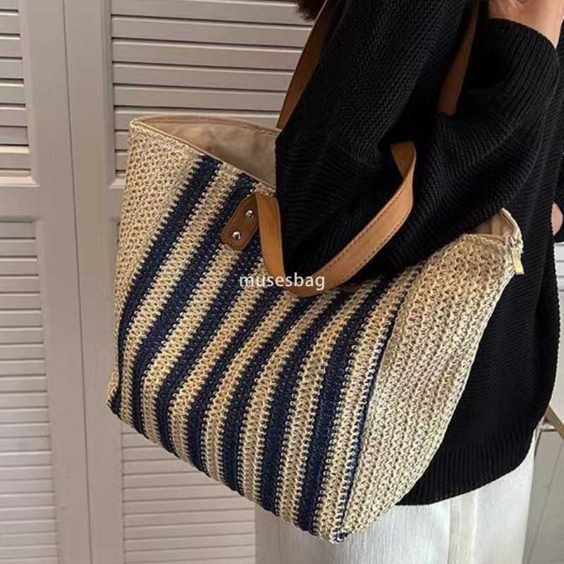 Designer Beach bag Women's High Quality Classic Multi functional Striped handbag Grass Woven Bag Fashionable Japanese and Korean One Shoulder Cas