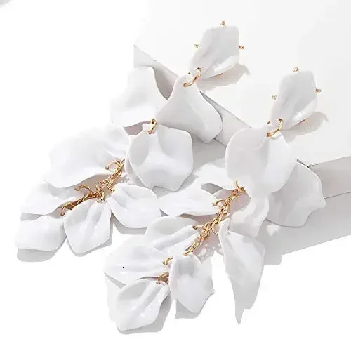 White Long Acrylic Rose Petal Earrings Dangle Exaggerated Flower Earrings Drop Floral Tassel Earrings for Women 240620