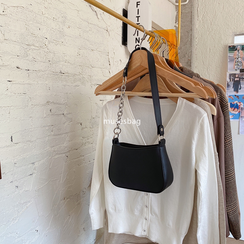 New Instagram Stir Fried Black Spliced Underarm Bag with French Stick Bag European and American Street PU One Shoulder Handbag Women's Trendy