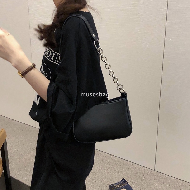 New Instagram Stir Fried Black Spliced Underarm Bag with French Stick Bag European and American Street PU One Shoulder Handbag Women's Trendy