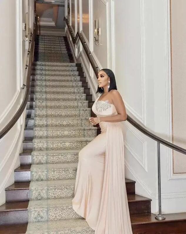 Light Champagne Mermaid Bridesmaid Dress One Shoulder Crystal Beads Long Formal Maid of Honor Gowns Wedding Guest Wear 2024 Elastic Satin