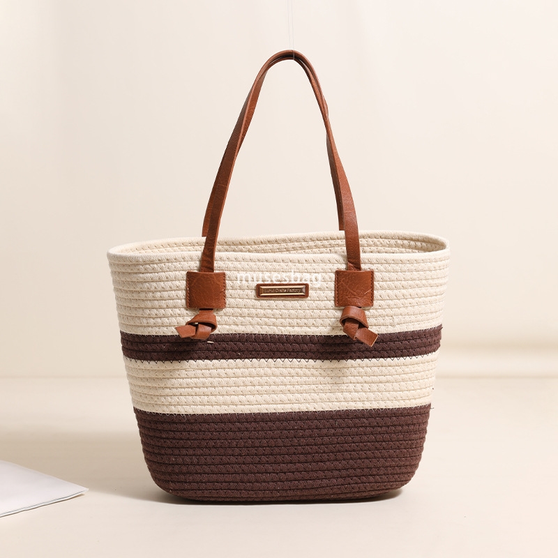 High end women's designer minimalist single shoulder cotton woven bag new large capacity and lightweight tote grass woven bag vacation style beac
