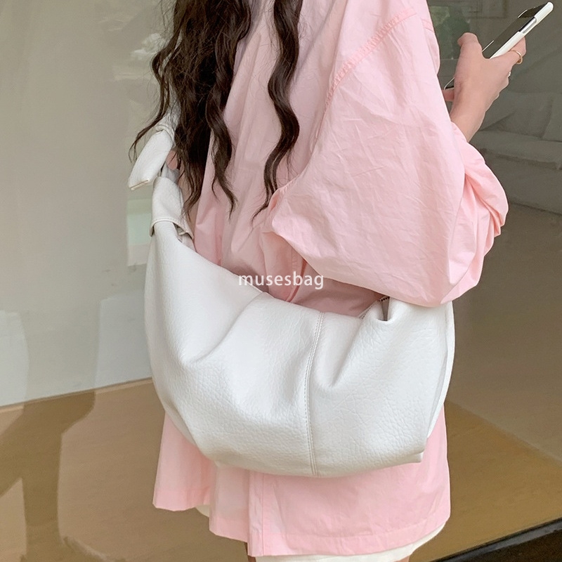 Korean style Instagram large capacity retro soft leather pleated dumpling bag lazy style casual and versatile commuting single shoulder crossbody bag