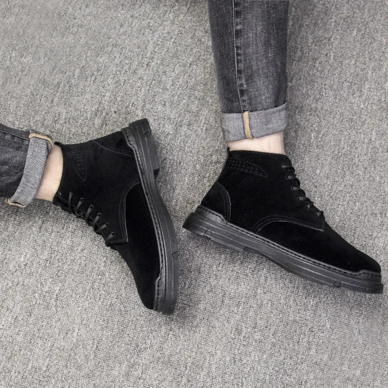 Mens Classic Vintage Boots Trend Outdoor High Top Fashion British Short Boots Travel Mountaineering Casual Shoes 240620