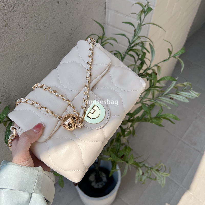 Wine Rhyme Fragrance Chain Small Bag Popular Women's One Shoulder Crossbody Bag Transfer Pearl Lingge Small Fragrance Wind Bag