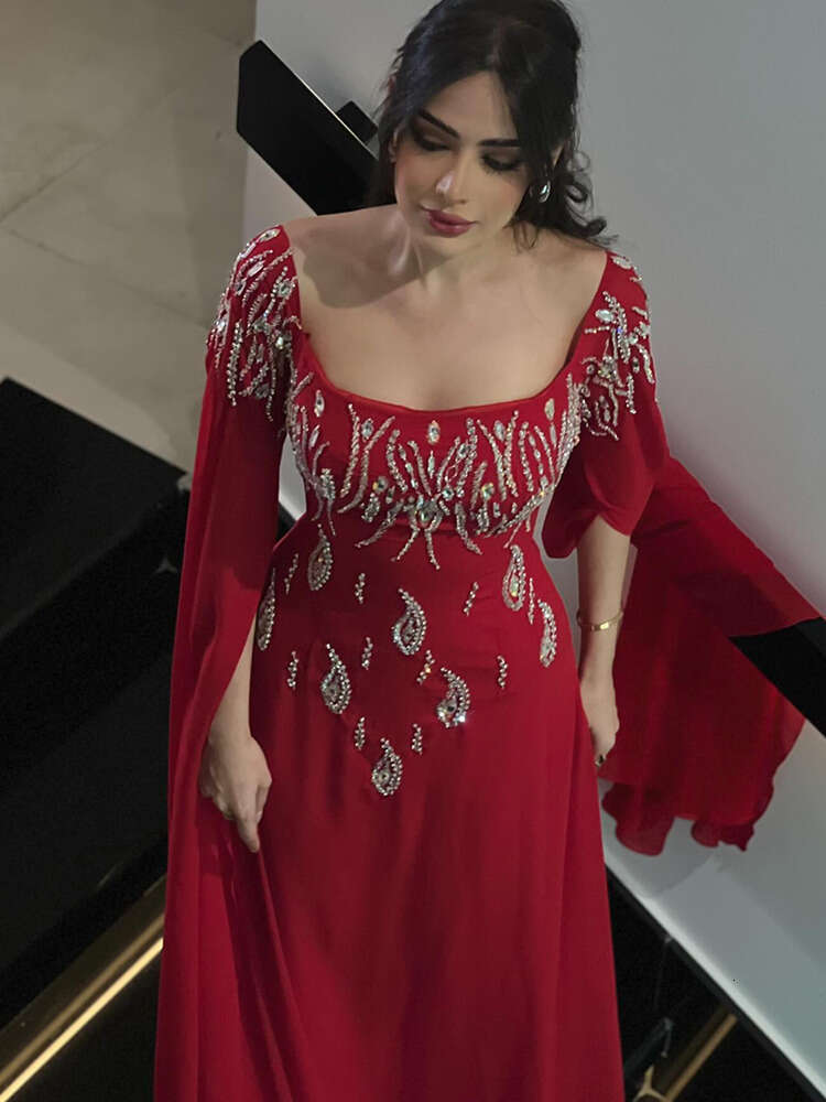 Red Vintage Sexy Square Neck Prom Gowns Arabic Women's Beaded Crystal Party Evening Gown Or Length Formal Ocn Dress 0220