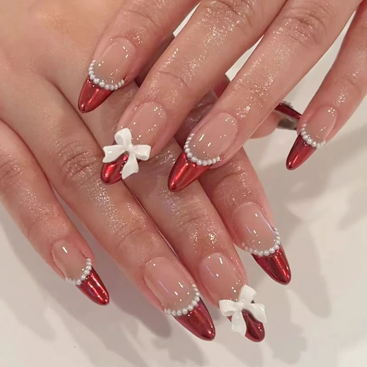 Simple Stiletto French Fake Nails for Valentines Day Almond Sweet False Nails with Glue Full Cover Artificial Nails Press On 240620