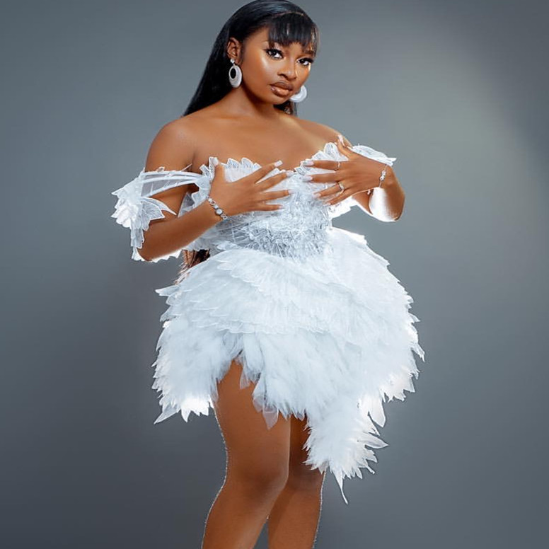 2024 White Homecoming Dresses Prom Evening A-line Tiers Lace Short Mini Party Graduation Cocktail Birthday Holiday Club Gowns Dress ZJ1127