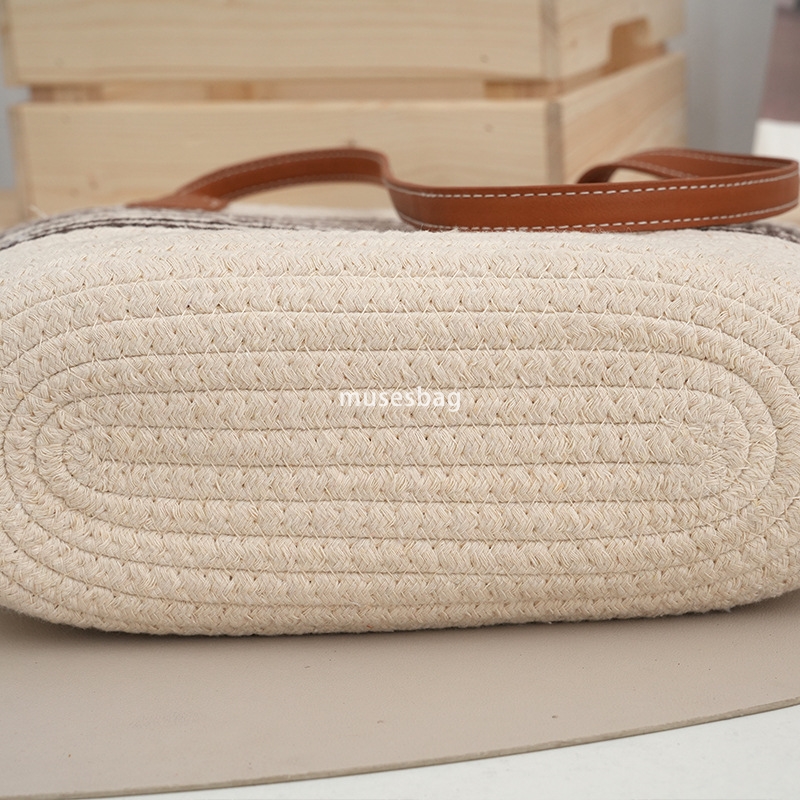Fashionable Women's High end Versatile Forest Series Woven Bag Instagram Shoulder Bag Commuter Leisure High end Western Style Beach Bag Tourism V