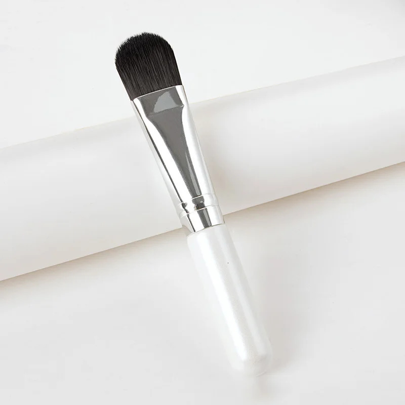 Face Mask Brush Flat Soft Hair Cleansing Skin Care Blender Foundation Applicator Concealer Brush Beauty Makeup Tool 240620