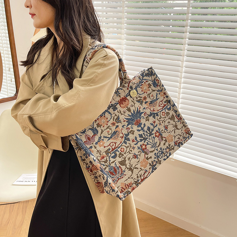 Capacity Large Bag For Women Designer Handbags 2022 Fashion Embroidery Female Shopper Canvas Tote Shoulder Bags H6.21#35.28 ddmySept ddmySept s