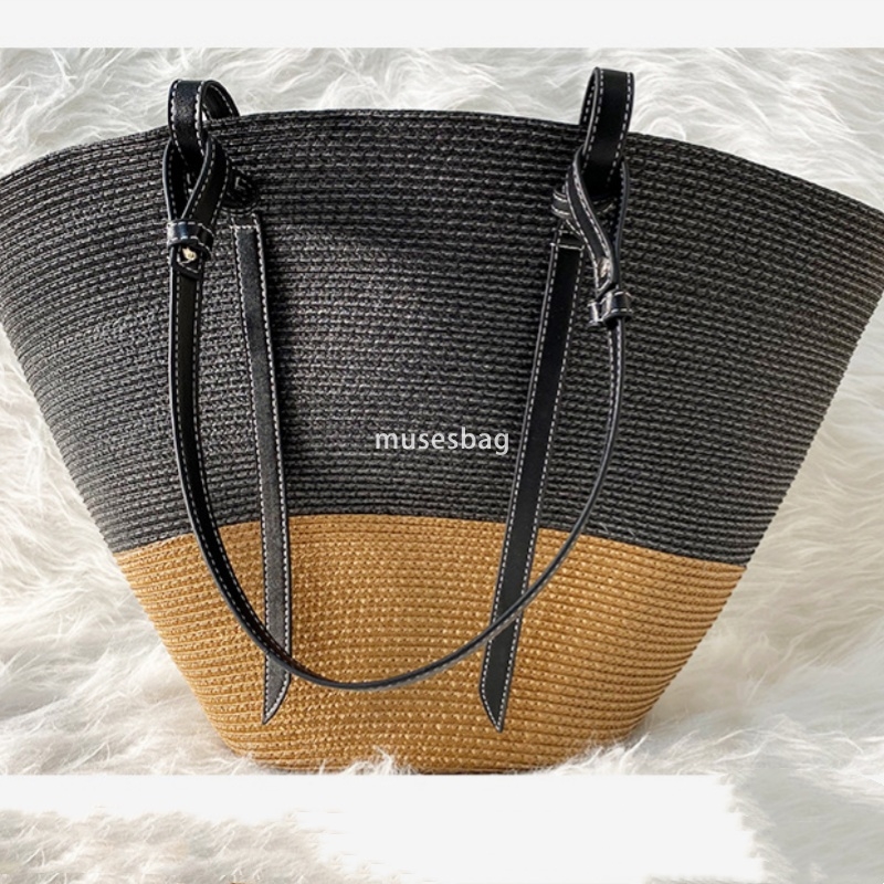 Designer women's high-quality retro practical large capacity handmade trendy woven holiday travel shoulder bag simple and fashionable grass woven