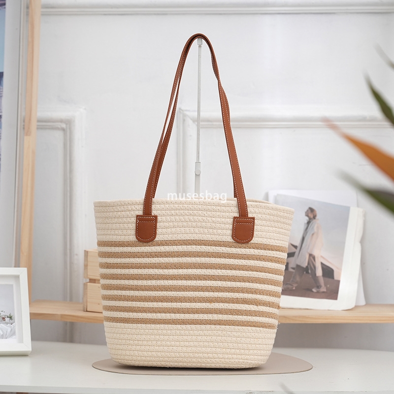 Fashionable Women's High end Versatile Forest Series Woven Bag Instagram Shoulder Bag Commuter Leisure High end Western Style Beach Bag Tourism V