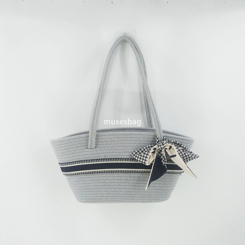 Designer Women's Fashion New Classic Large Capacity Vegetable Basket Grass Woven Bag Leisure Beach Tote Bag Bowtie Handheld One Shoulder Crossbod