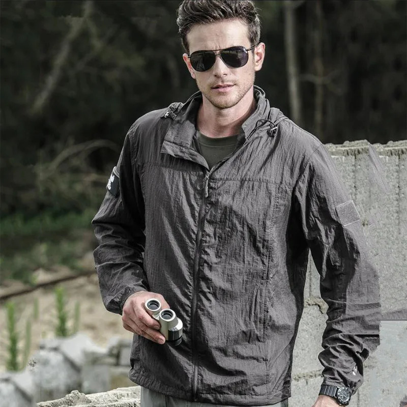 Lightweight Waterproof Tactical Jacket Men Summer Breathable Thin Hoody Raincoat Portable Windbreaker Army Skin Jackets 240620