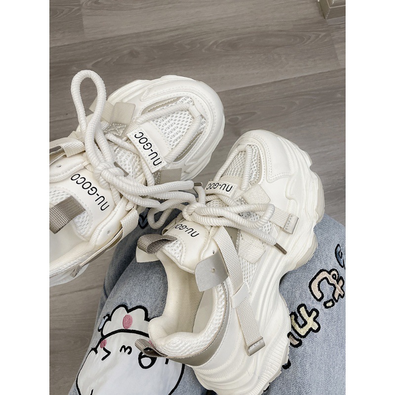 Designer Shoes In Black White Dads Womens 2024 Early Spring New Small Thick Sole Lightweight And Tall Sports Super Hot Casual Shoes