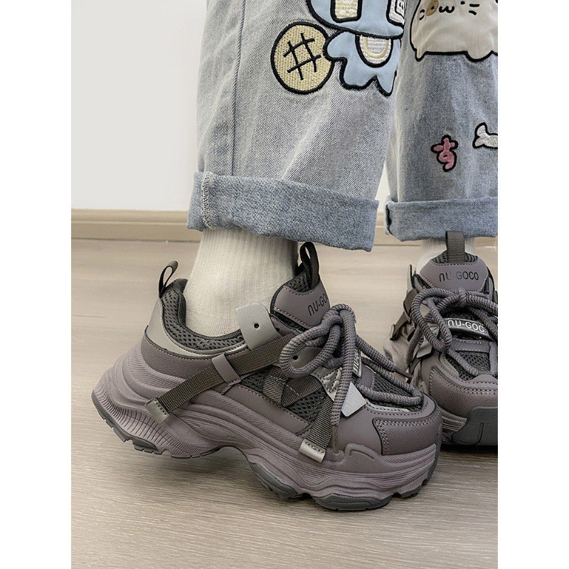 Designer Shoes In Black White Dads Womens 2024 Early Spring New Small Thick Sole Lightweight And Tall Sports Super Hot Casual Shoes