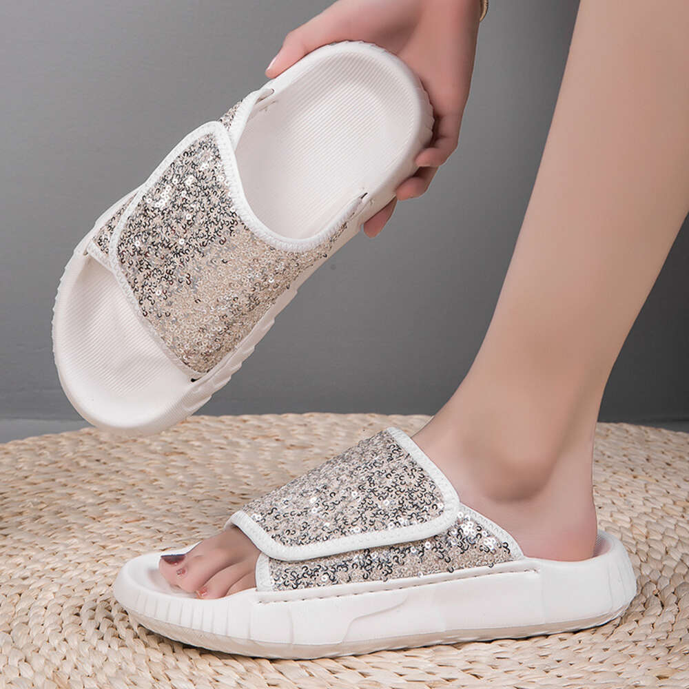 Slippers for women to wear in summer, 2024 new sequin high-end thick soled beach sandals, lazy and pregnant women's flip flops ddmythur