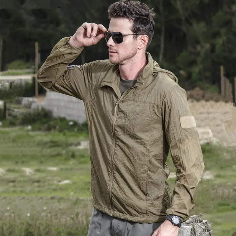 Lightweight Waterproof Tactical Jacket Men Summer Breathable Thin Hoody Raincoat Portable Windbreaker Army Skin Jackets 240620