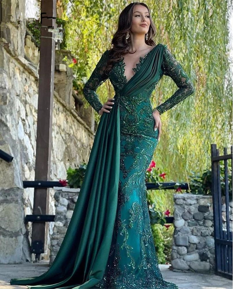 Elegant Hunter Green Lace Evening Dresses With Peplum Appliques Beaded Deep V-Neck Mermaid Long Sleeves Reception Party Prom Gowns 2026 Special Occasi