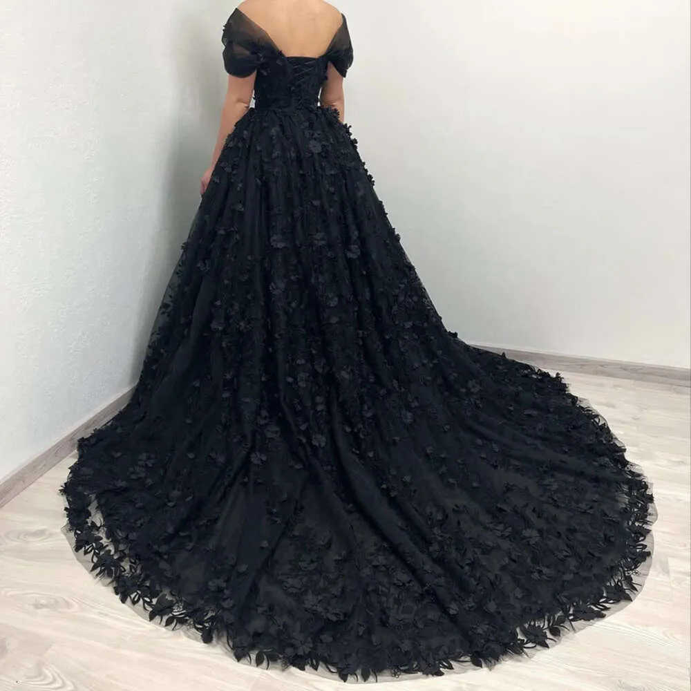 3D Floral Appliques Black Gothic Wedding Dresses Off The Shoulder A-Line Vintage Lace Long Bridal Gowns Chapel Train Classic Vestido De Novia Lace-UP 