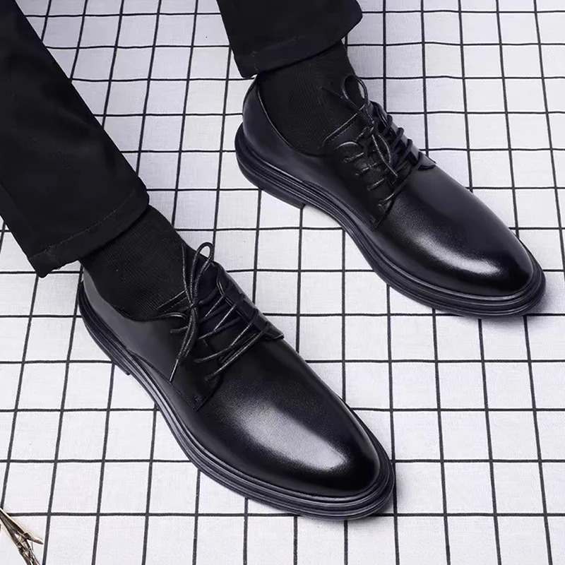 Wedding Soft Sole British Soft Leather Business Dress Leather Shoes For Men Summer Breathable Genuine Leather Wedding Groom 240621