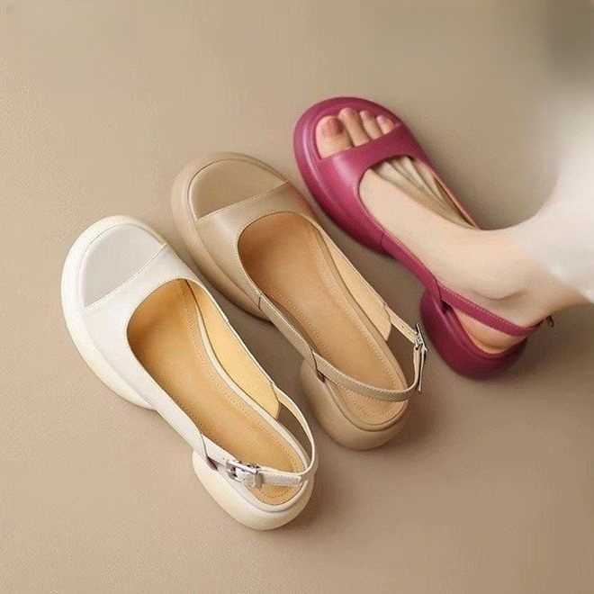 Leather round head platform open-toed sandals for women 2024 summer soft sole leisure commuter all-match chunky heels Q240621