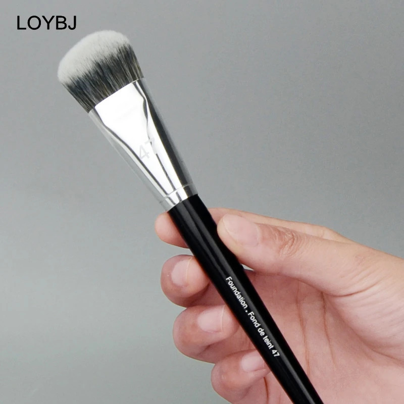 LOYBJ Professional Foundation Brush 47 Broom Head Liquid Foundation Shadow Concealer Brushes Women Face Base Makeup Beauty Tools 240620