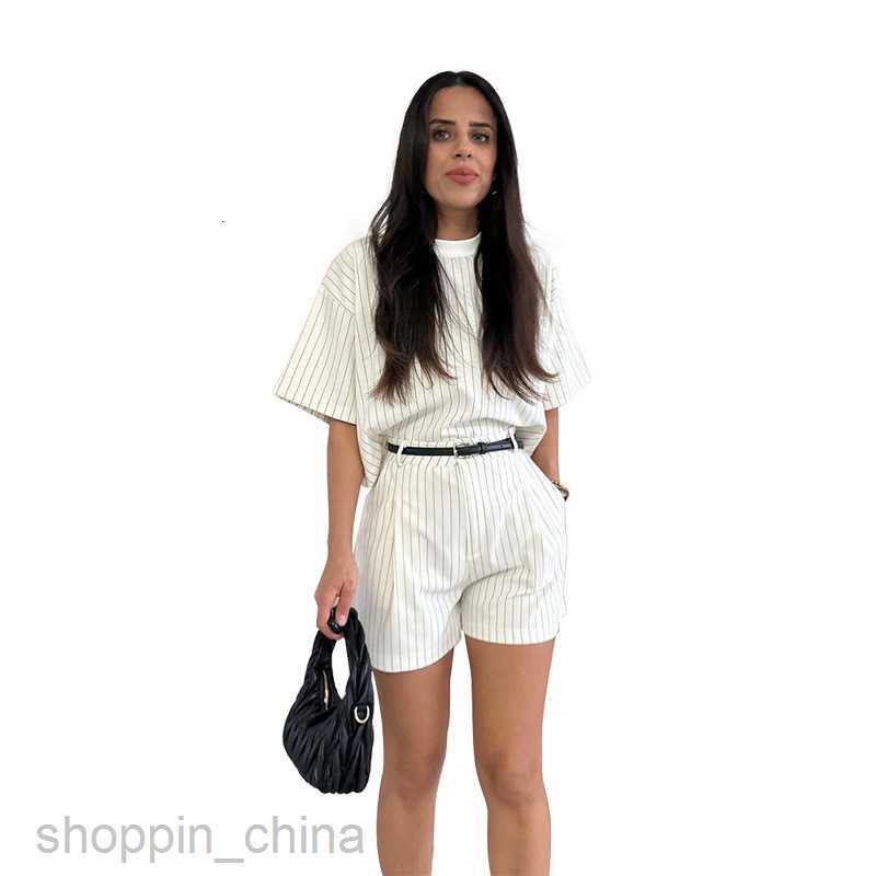 Women's Tracksuits Fashionable solid color sports jogging suit Summer New Stripe Round Neck Pullover Women Two piece Fashion Casual Shorts Sets