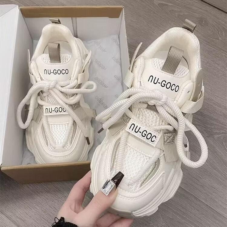 Designer Shoes In Black White Dads Womens 2024 Early Spring New Small Thick Sole Lightweight And Tall Sports Super Hot Casual Shoes