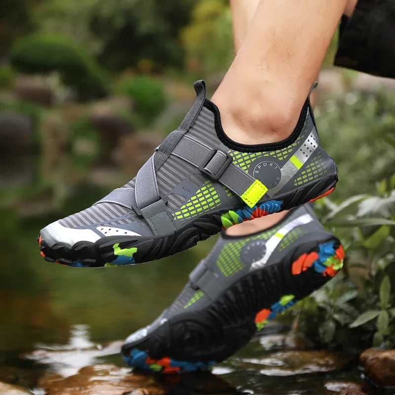 Summer Aqua Shoes men Quick Dry Upstream Water Shoes breathble Fashion Outdoor River Sea Swimming Beach Man Sneakers 240620