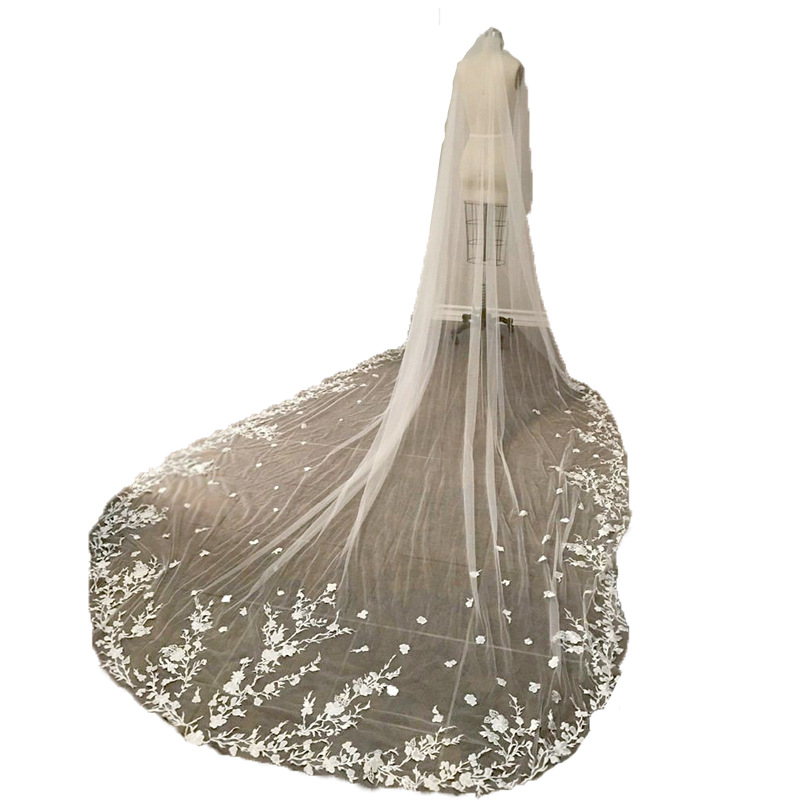 Attractive Cathedral Veil 500cm Length 300cm Width Wedding Veil Lace Flower Appliques Soft Tulle One-Layer White Ivory Wedding Veils With Comb Bridal 