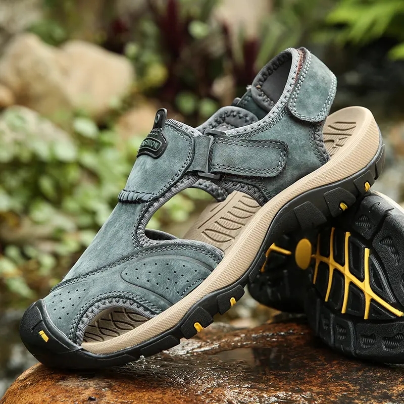 Taihao 7238 layer cowhide sandals are available year-round in large sizes 38-48