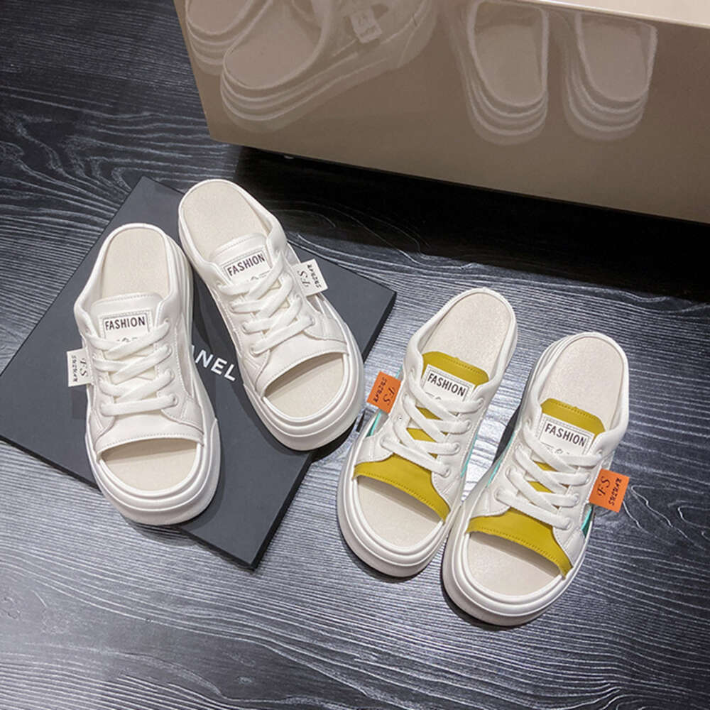 2024 Leisure Slippers Women's Summer New Korean Edition Instagram Female Student Half Tug Versatile Breathable Sandals Street Shoot K8707