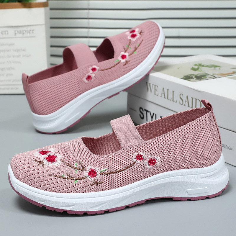 Ddmysports Women S Summer Women Old Beijing Cloth Hollow And Breathable Single Shoes Shallow Mouth Flat Bottomed Mother OUTDOOR