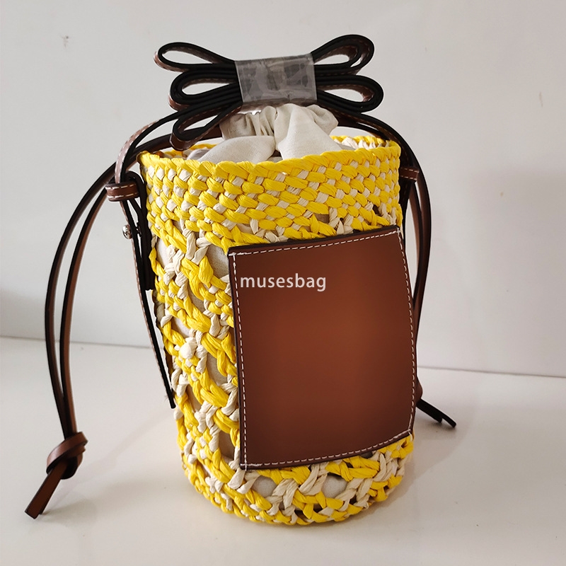 Advanced Women's Designer, Simple and Practical Large Capacity Water Bucket Straw Woven Bag Fashionable and Versatile Crossbody Weaving Handbag