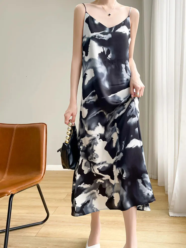 Spring and Summer Womens Dress Colorful Flower Suspender Skirt Satin Silky Dress Cool and Comfortable 240618