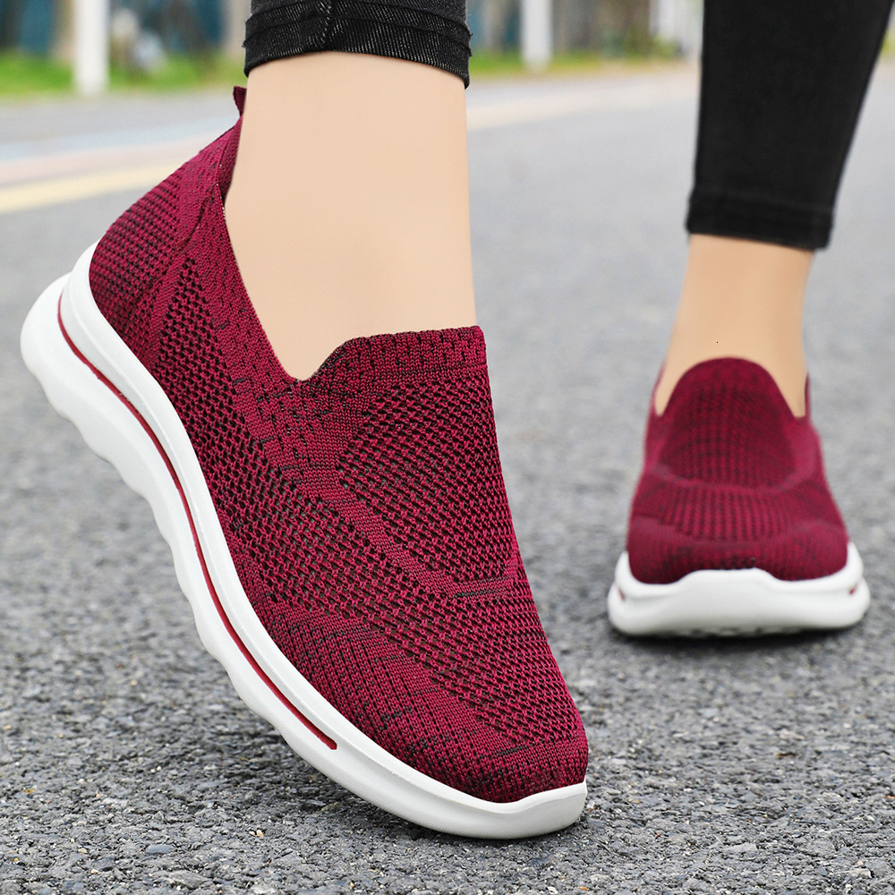 Ddmyoutdoor Women S Summer Middle Aged And Casual Breathable Lightweight Soft Soled Wear Resistant Mom S Shoes Elderly Shoes