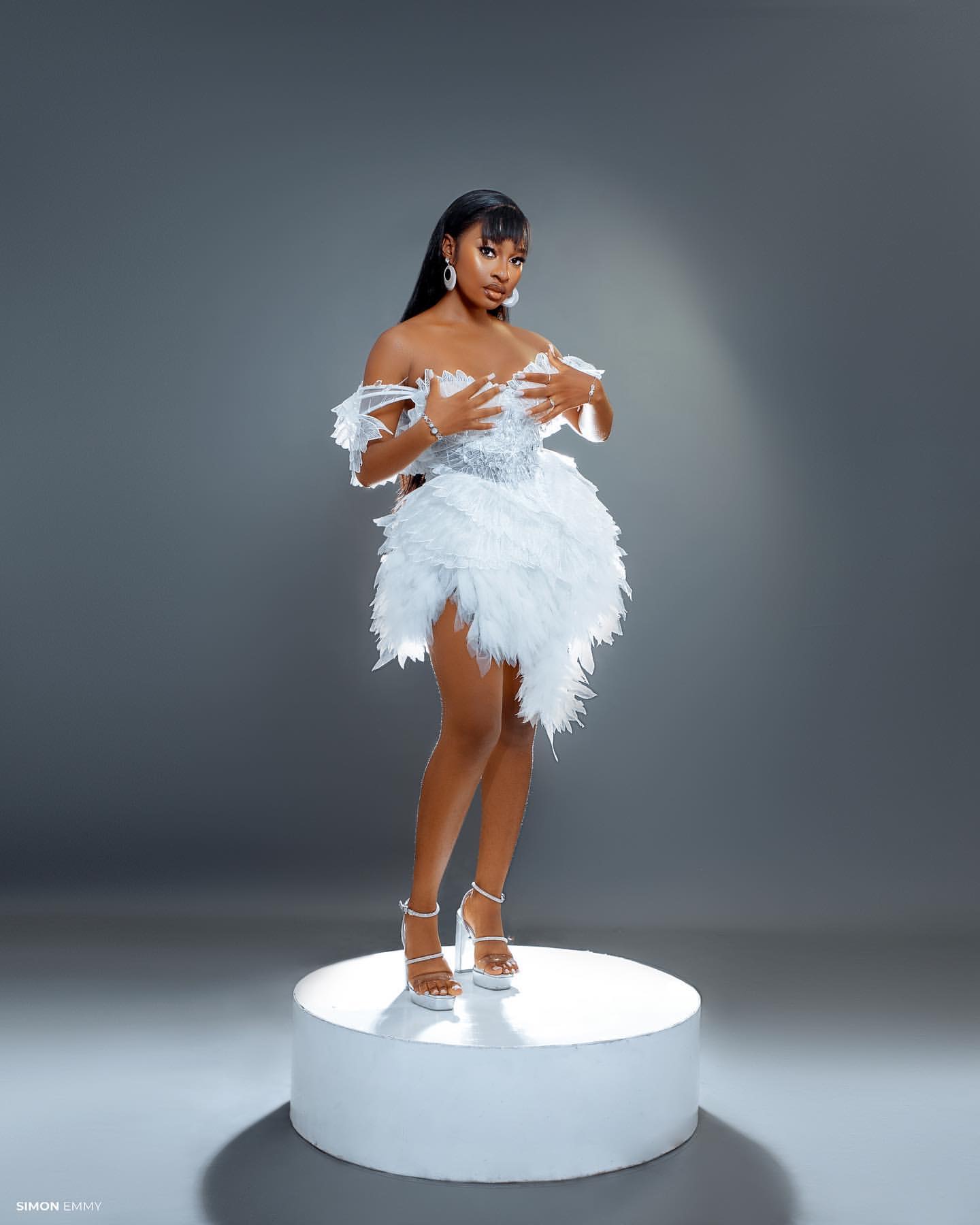 2024 White Homecoming Dresses Prom Evening A-line Tiers Lace Short Mini Party Graduation Cocktail Birthday Holiday Club Gowns Dress ZJ1127