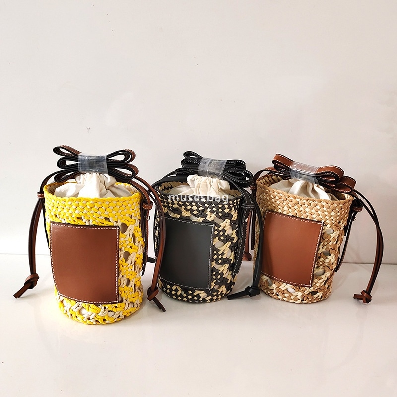 Advanced Women's Designer, Simple and Practical Large Capacity Water Bucket Straw Woven Bag Fashionable and Versatile Crossbody Weaving Handbag