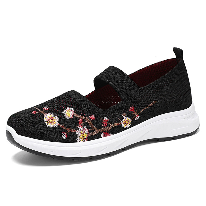 Ddmysports Women S Summer Women Old Beijing Cloth Hollow And Breathable Single Shoes Shallow Mouth Flat Bottomed Mother OUTDOOR