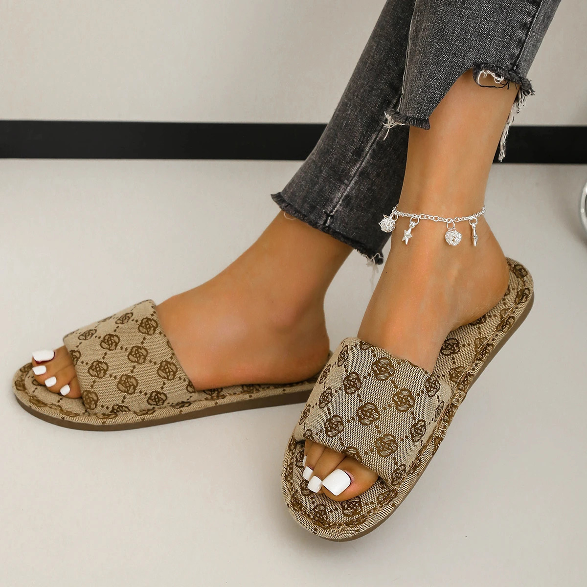 Summer womens flat slider retro casual outdoor shoes plus size open toe Zapatos De Mujer 240620