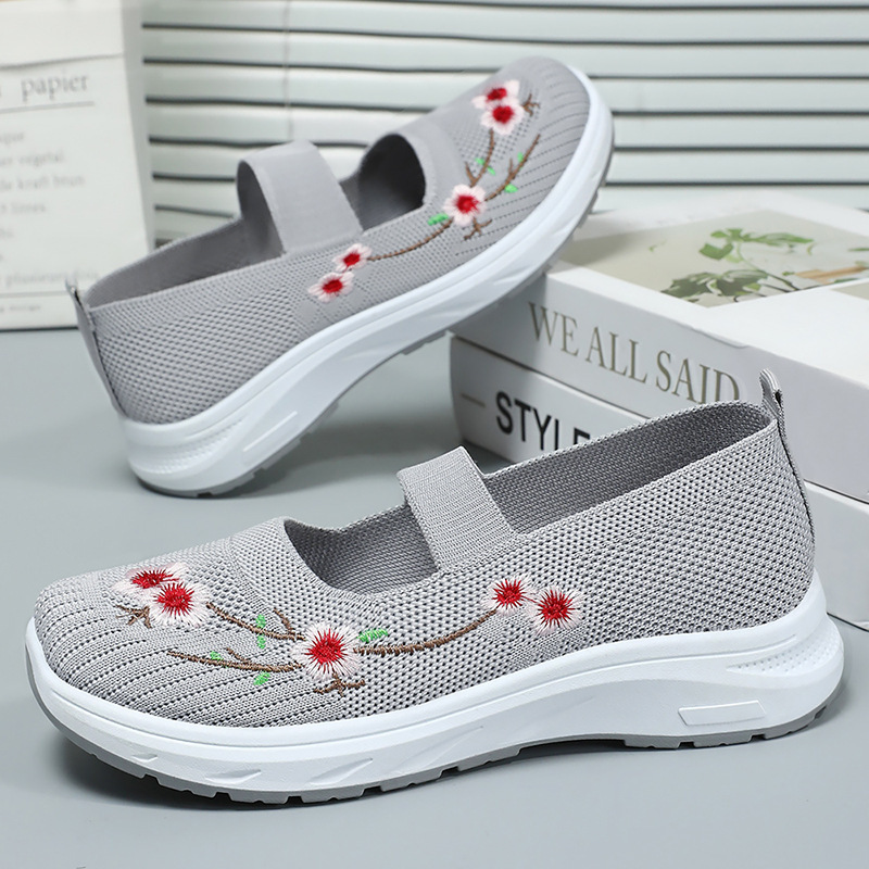Ddmysports Women S Summer Women Old Beijing Cloth Hollow And Breathable Single Shoes Shallow Mouth Flat Bottomed Mother OUTDOOR
