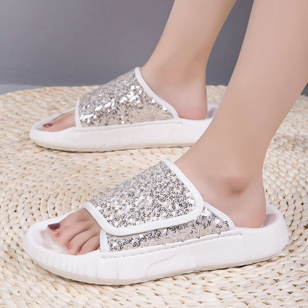 Slippers for women to wear in summer, 2024 new sequin high-end thick soled beach sandals, lazy and pregnant women's flip flops ddmythur