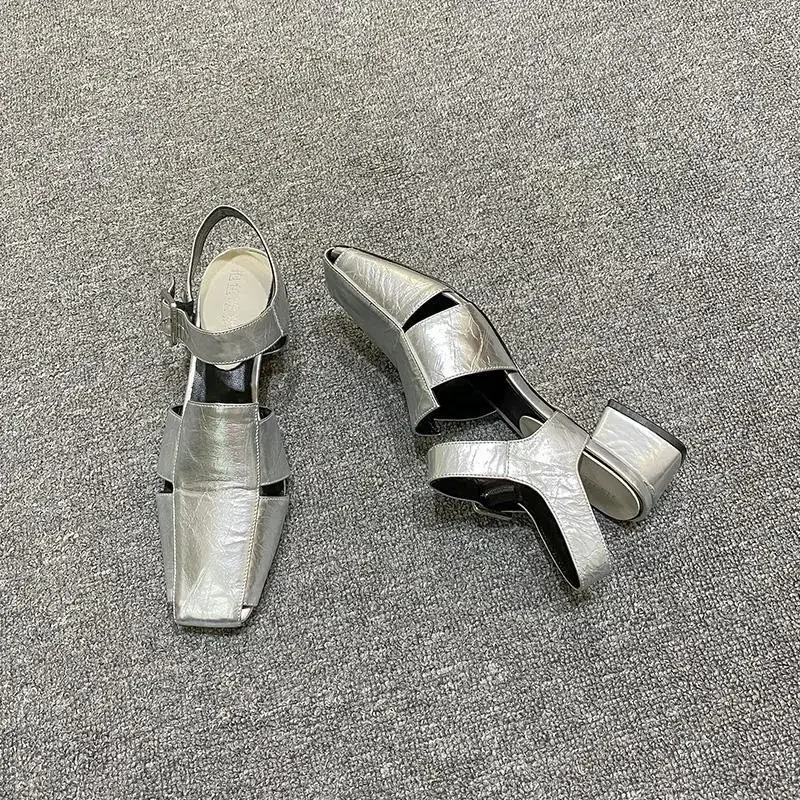 Summer hollow womens sandals silver short and chubby pump luxurious design with buckle sling back gladiator Roman shoes Zapatos De Mujer 240620